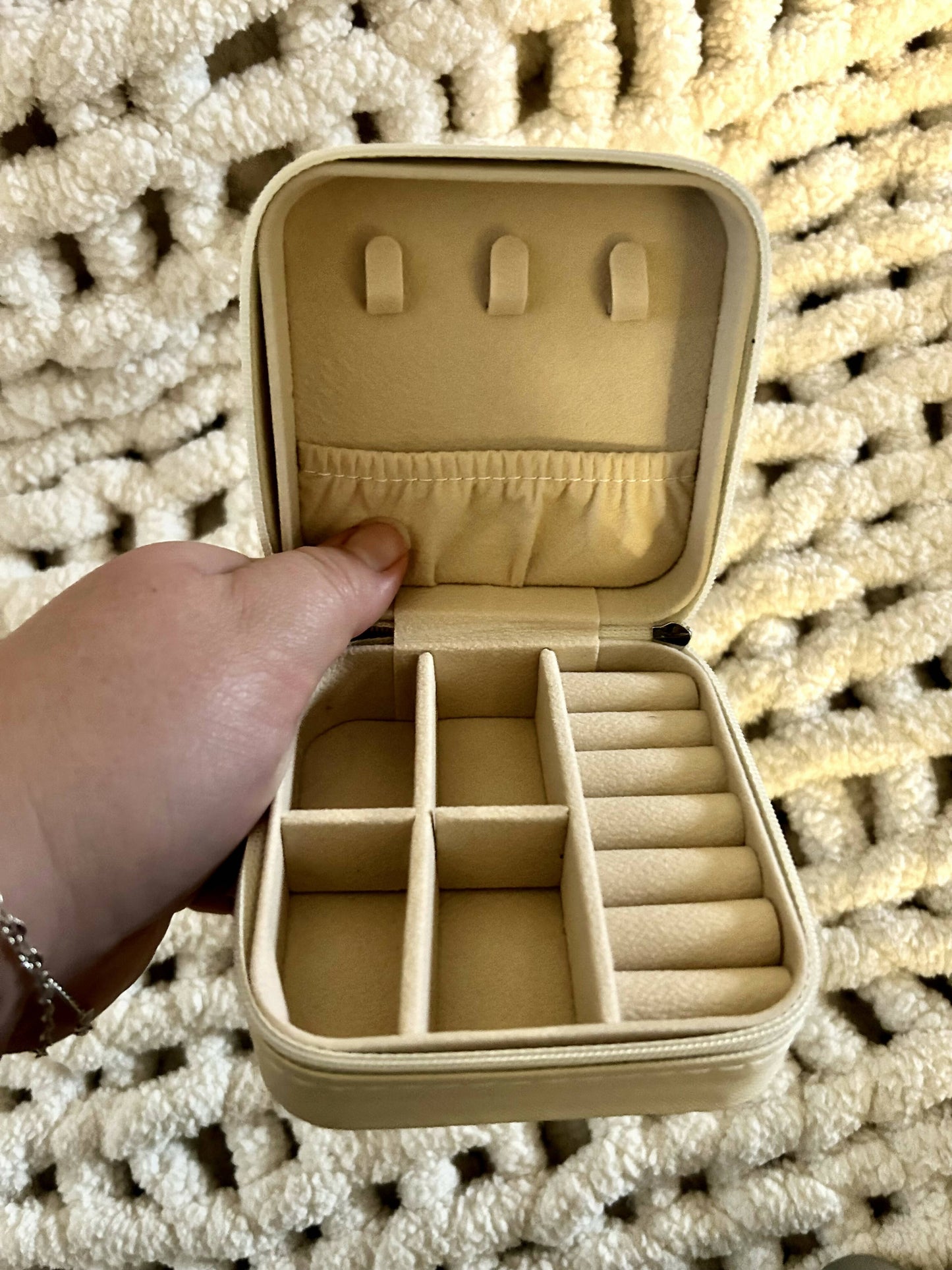 Jewelry Boxes | All styles in Cream
