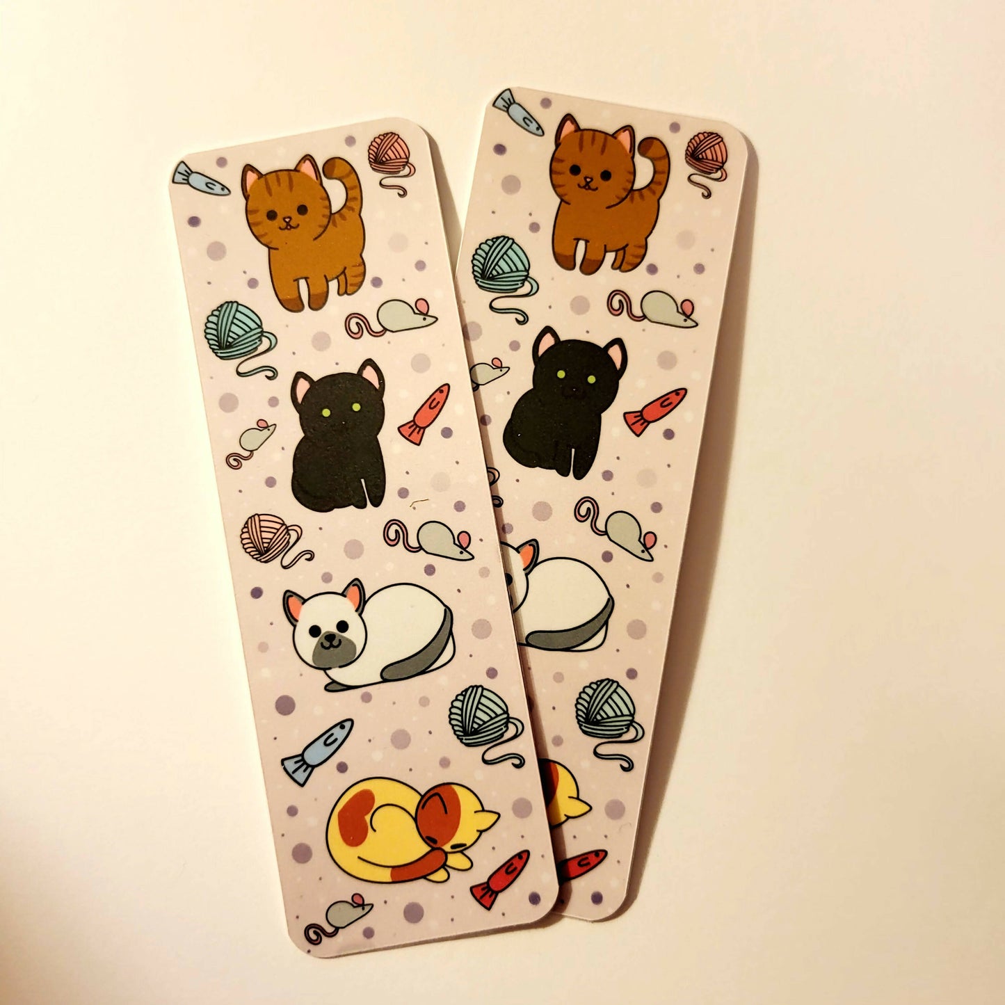 Cute cat bookmark