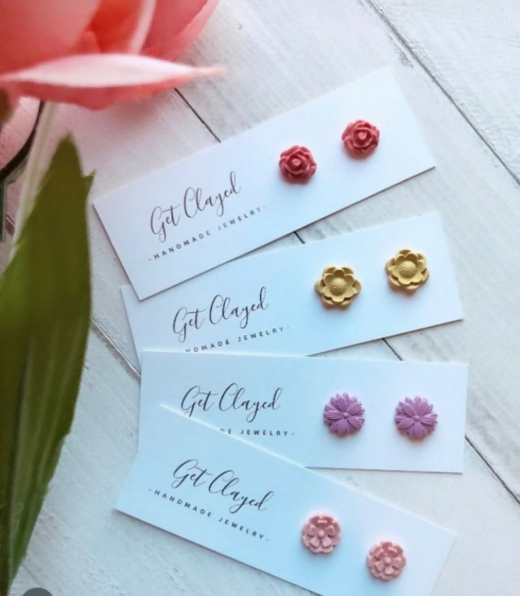 Mini flower studs