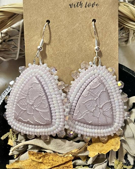 Lavender and pearl triangle