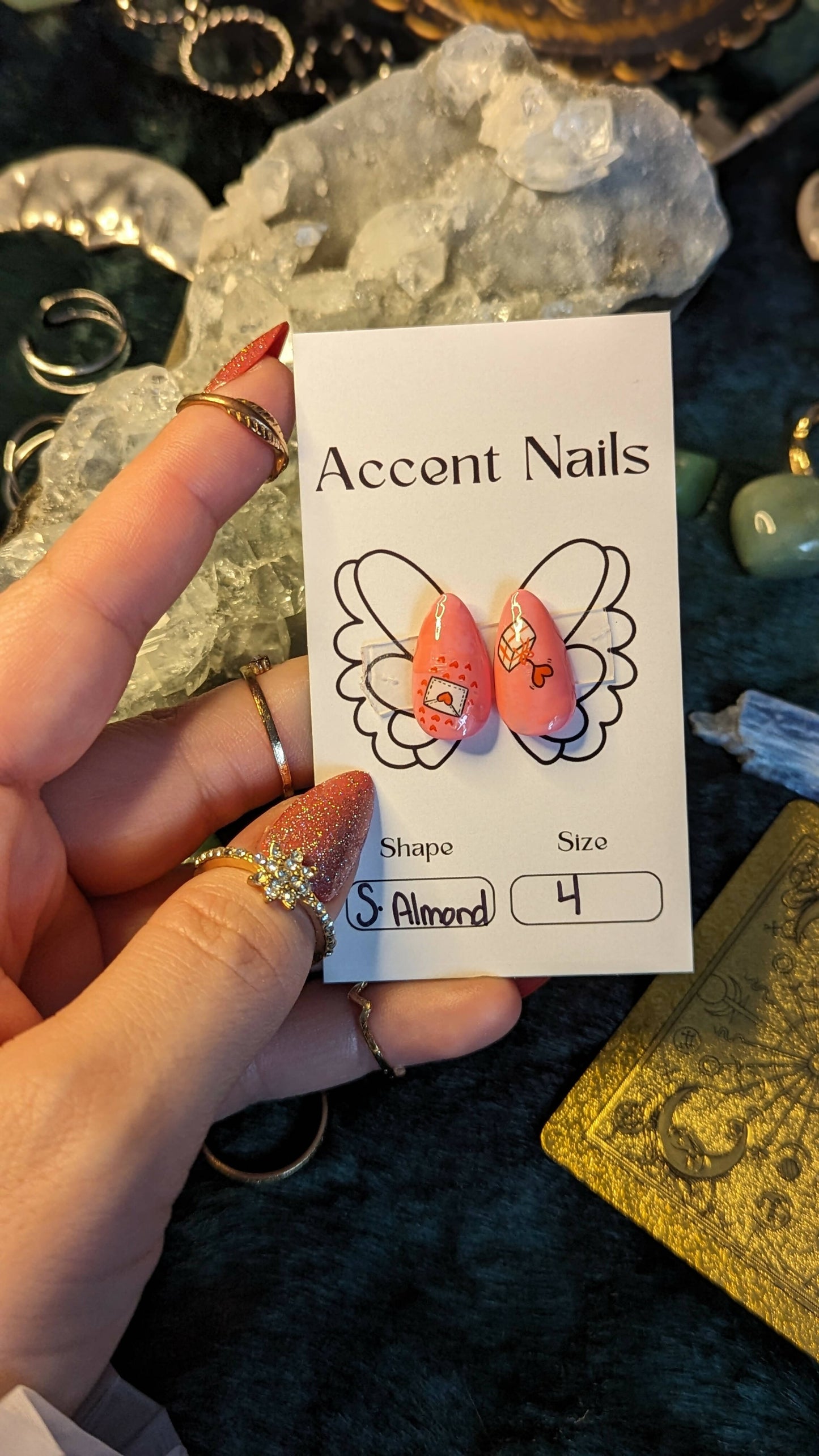 Accent Nails: letters of love - Size 4