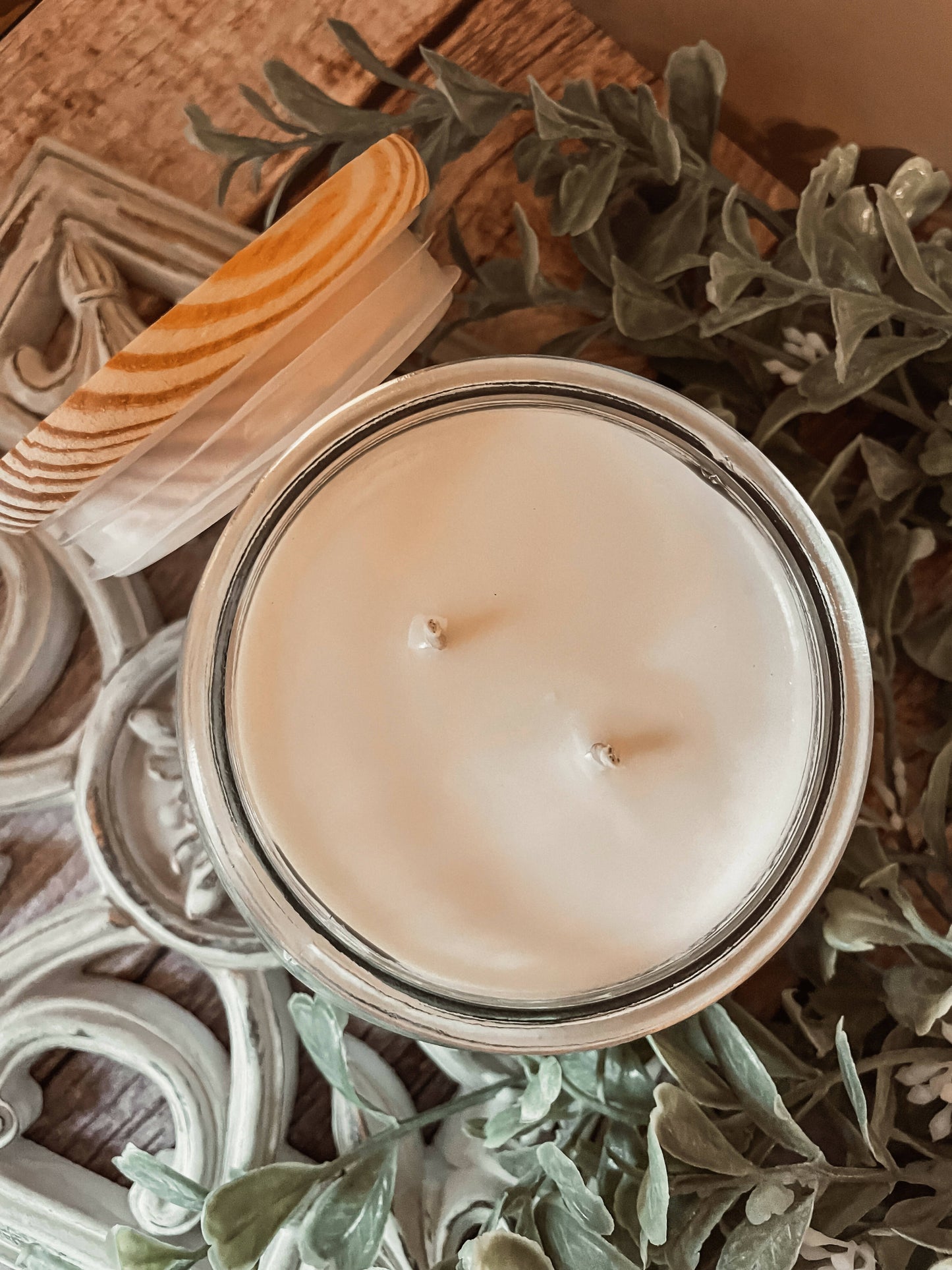 10oz Lemongrass + Clove Double Wick Candle