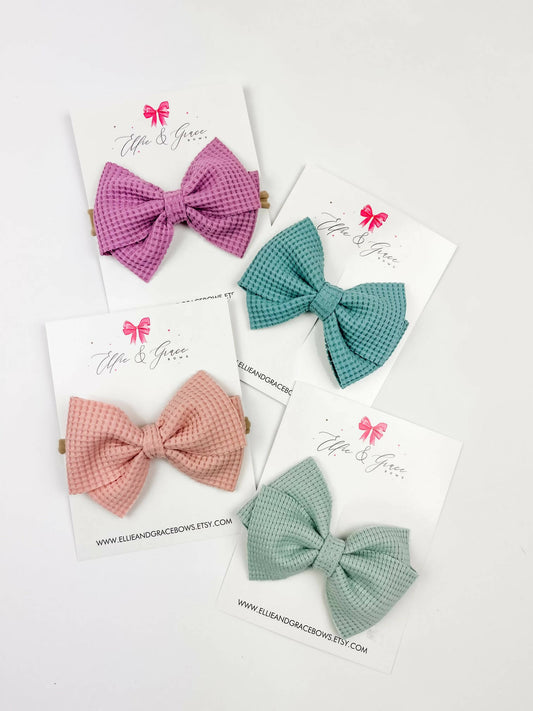 Pinched waffle fabric bow